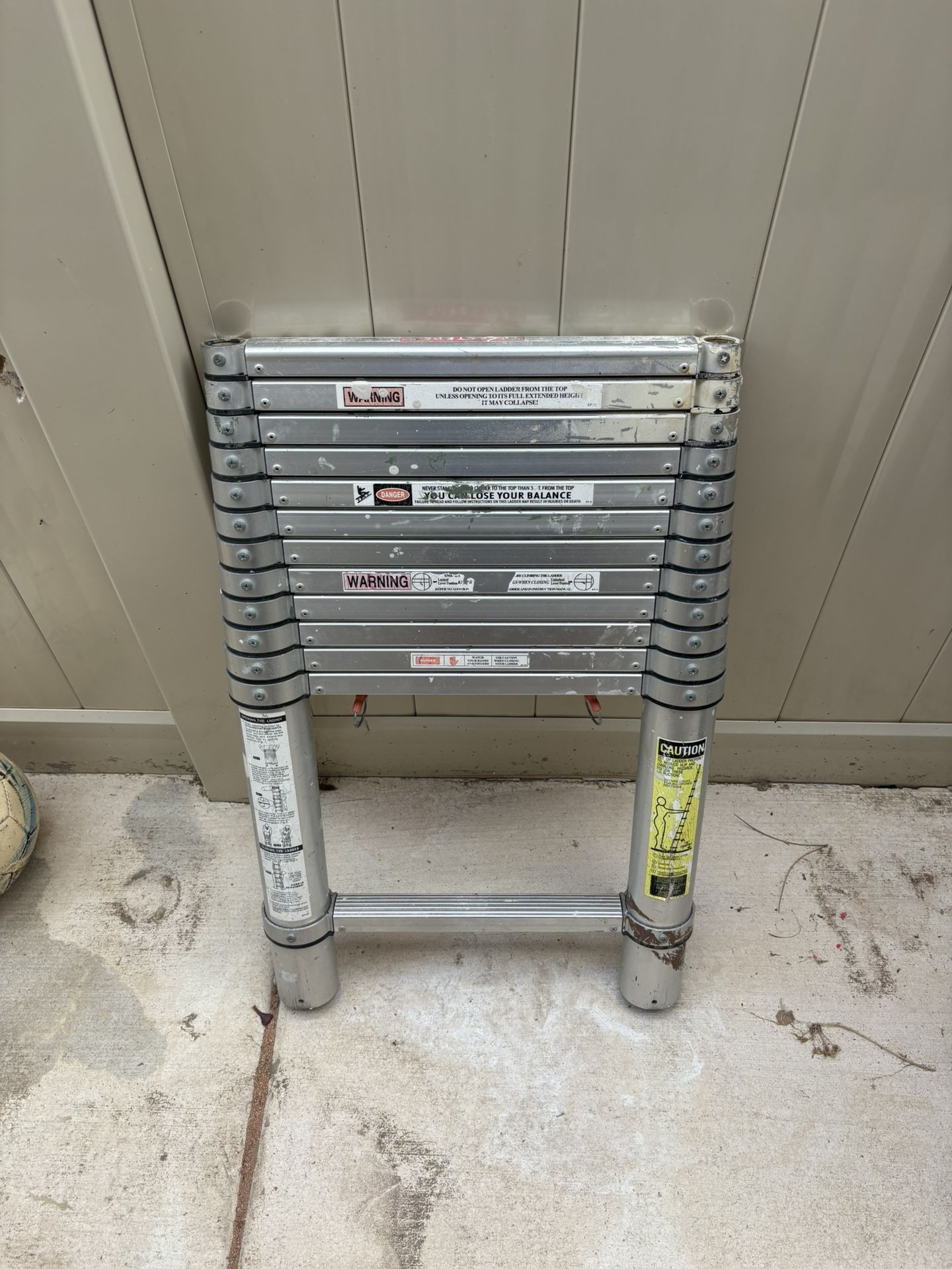 Telescoping Ladder 
