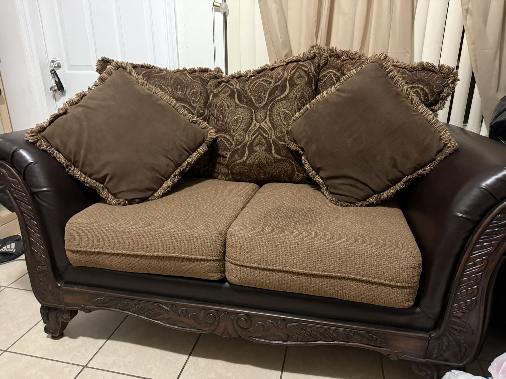 Sofa Set (Good Condition)