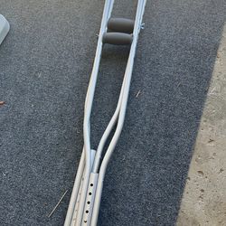 Crutches 