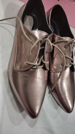 Penny Loves Kenny Bronze Metallic Pointed Lace-Up Flats