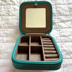 Mele & Co. "Josette" Travel Jewelry Case