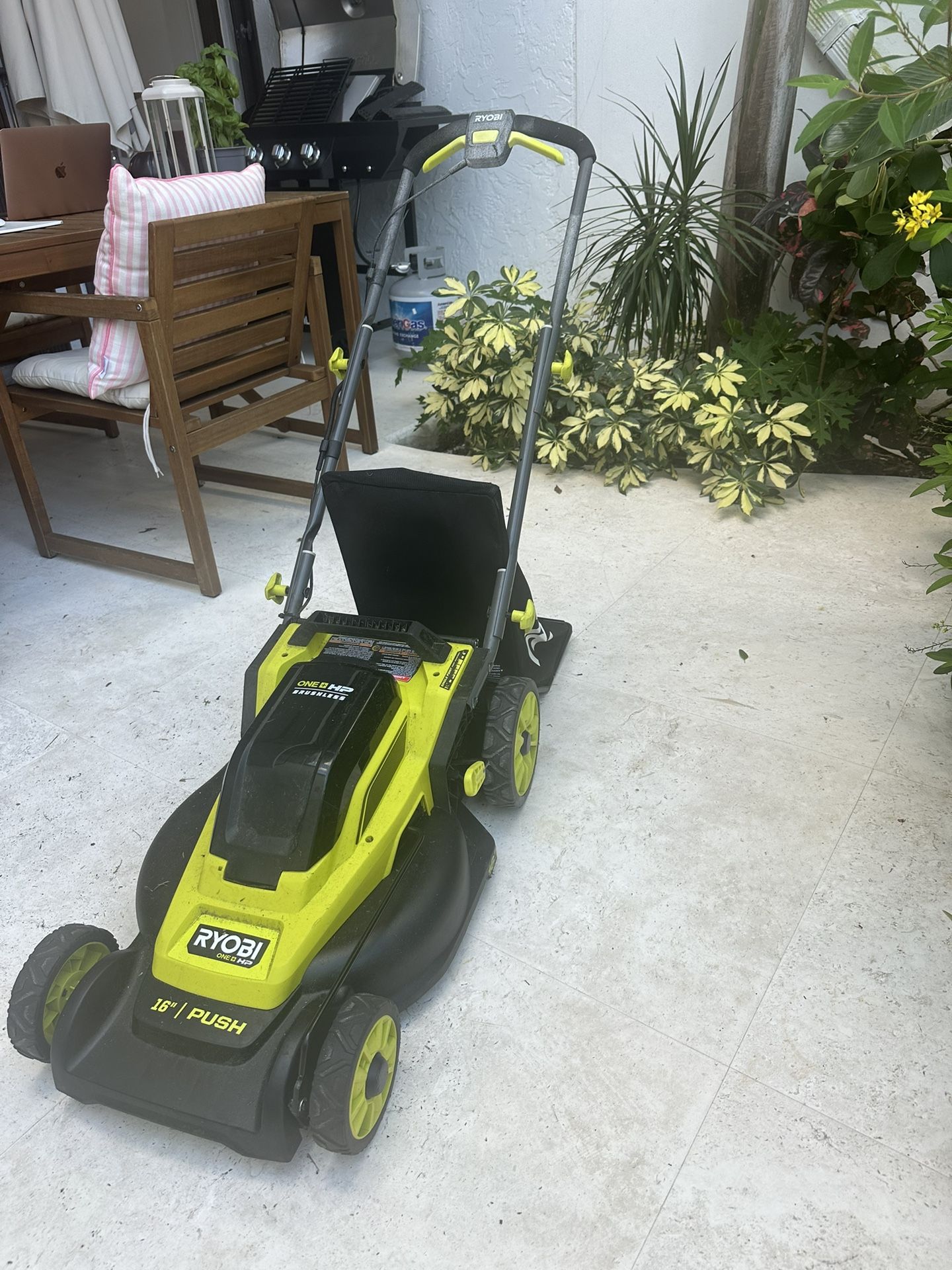RYOBI lawn Mower 16”