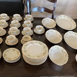 Syracuse, Federal  China, 64 pieces