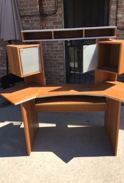 Bush furniture computer desk