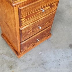 Night Stand With 3 Drawers