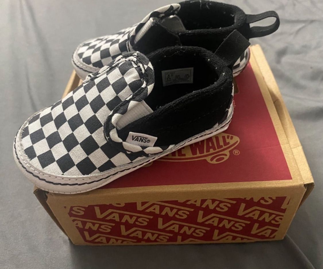 Checkered Slip On Vans Size 4