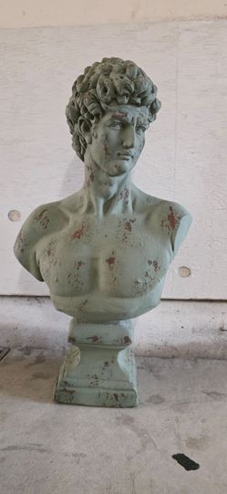Large DAVID chest
