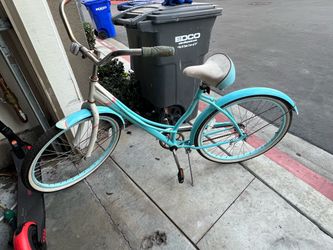 Teal Women's Beach Cruiser Bicycle