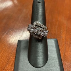 14K White Gold & Diamond Ring