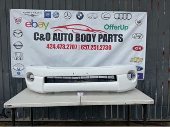 TOYOTA TACOMA -2005 2006 2007 2008 2009 2010 2011 Front bumper cover in used condition
