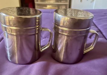 Salt And Pepper Shakers. Boxelder Dr 92563. 