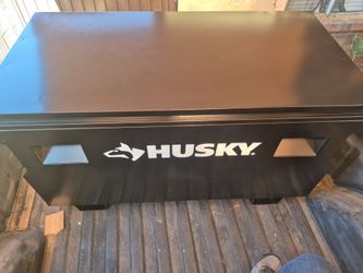 HUSKY 48IN. JOB SITE BOX NEW