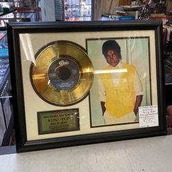 マイケルジャクソン　24kt GOLD RECORD Lot Detail - Michael Jackson Signed 