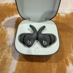 Beats Fit Pro Used