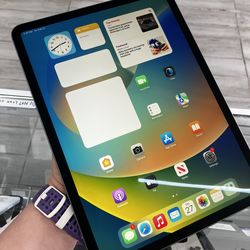 Like new iPad Air, 2024, unlocked cash or $10 down