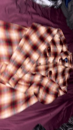 Medium men’s  button shirt