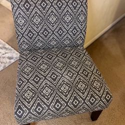  Branson Traditional Slipper Chair Charcoal Medallion View All Photos For Size Retail Price $290 Selling It For $120 Pickup Gaithersburg Md20877 