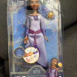 Disney’s Wish Singing Asha of Rosas Fashion Doll & Star Figure