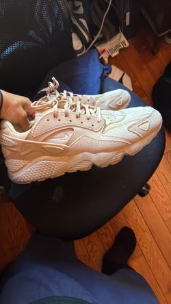 Nike Air Huarache Runner size 12
