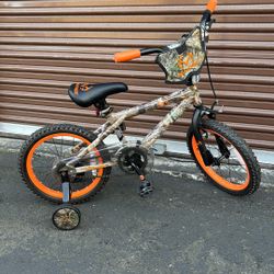 16-inch Dynacraft Realtree BMX Boys Bike- Like NEW! 