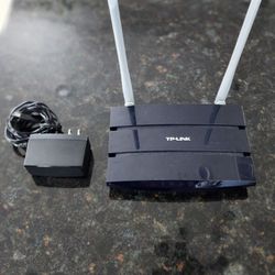TP-LINK ROUTER