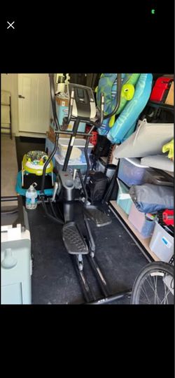 Black Elliptical trainer