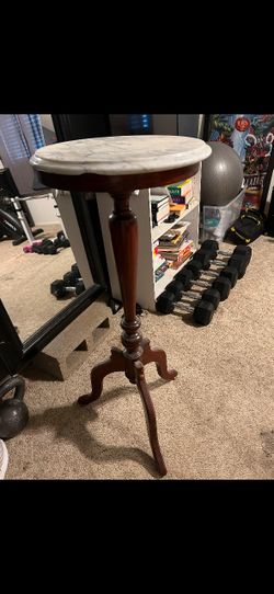Table/Furniture