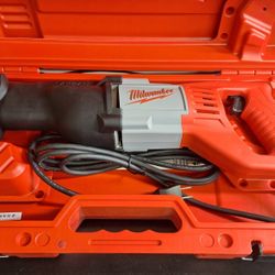 MILWAUKEE TOOLS CORDED SAWZALL