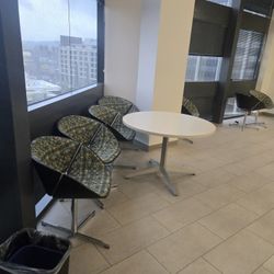Lounge Office Chairs And Tables 