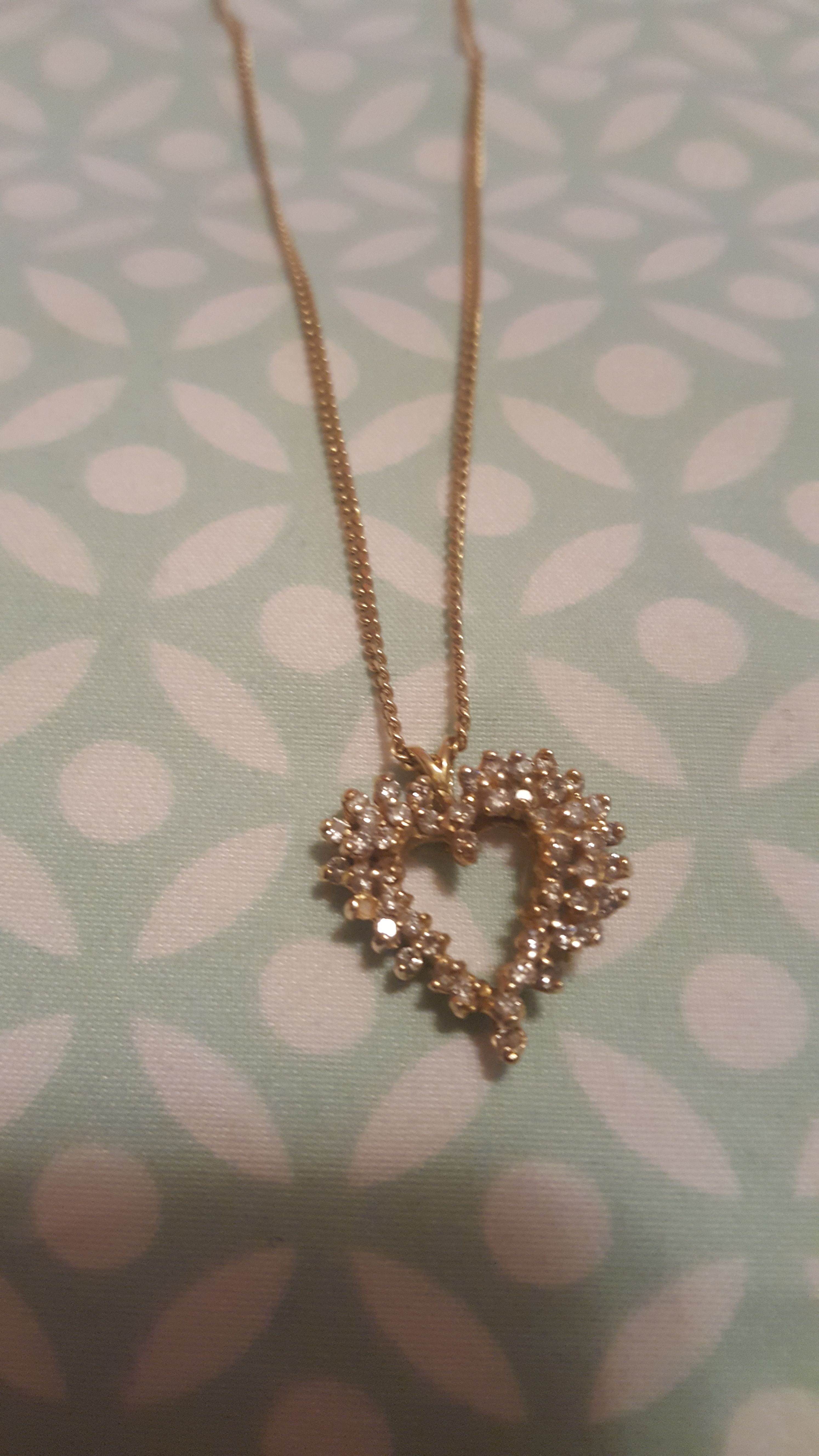 Diamond pendant with chain 14 k