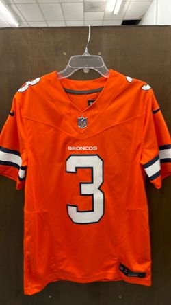 Broncos jersey. Item No 903 (Shopgoodwill)