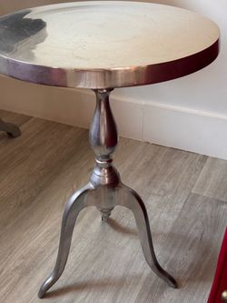 One  Round Aluminum Accent Side Table