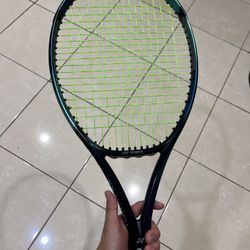 Yonex EZONE 98 Grip 3 (4 3/8)