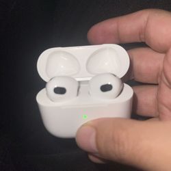 Apple AirPods Generation 3 , SERIOUS BUYERS ONLY 