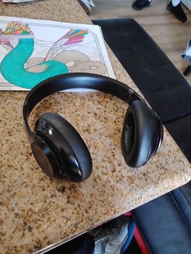 Beats Studio Pro 