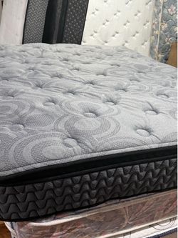 USED QUEEN SIZE PILLOWTOP MATTRESS ONLY