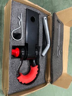 Trailer Hitch Receiver with D-Ring Shackle Kit