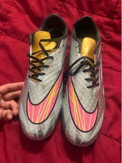Nike phantom cleats size 10