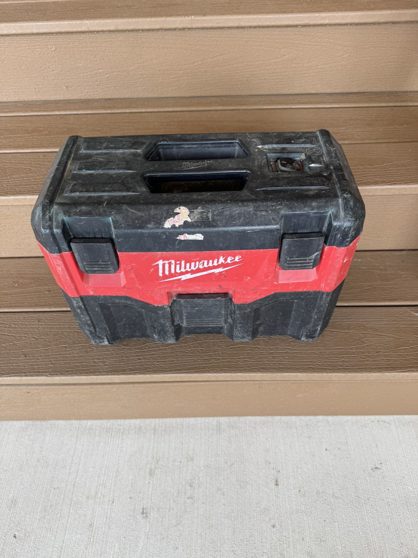 M18 Vacuum No Battery