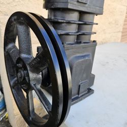 INGERSOLL RAND SS5 COMPRESSOR  NEW