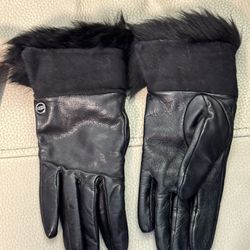 UGG® $132 Genuine Leather Gloves Shearling Trim Small S UGG UGGs Authentic Black