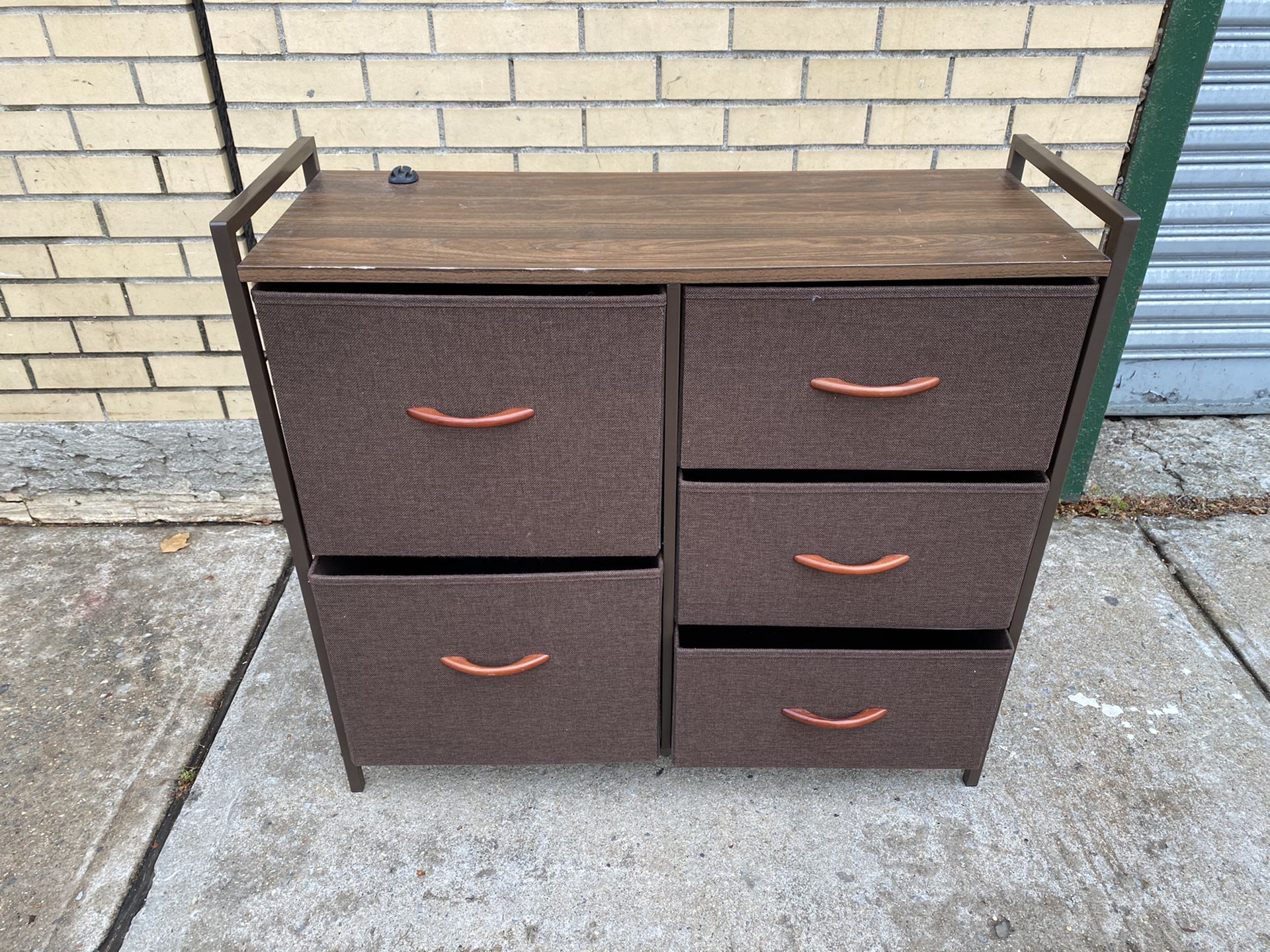 Brown Storage Case with 5 Drawers