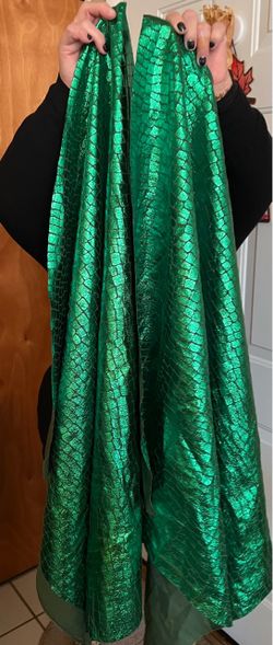 Two Pieces Green Shiny Fabric