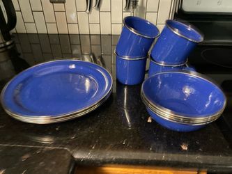 Cramping Dinnerware Set