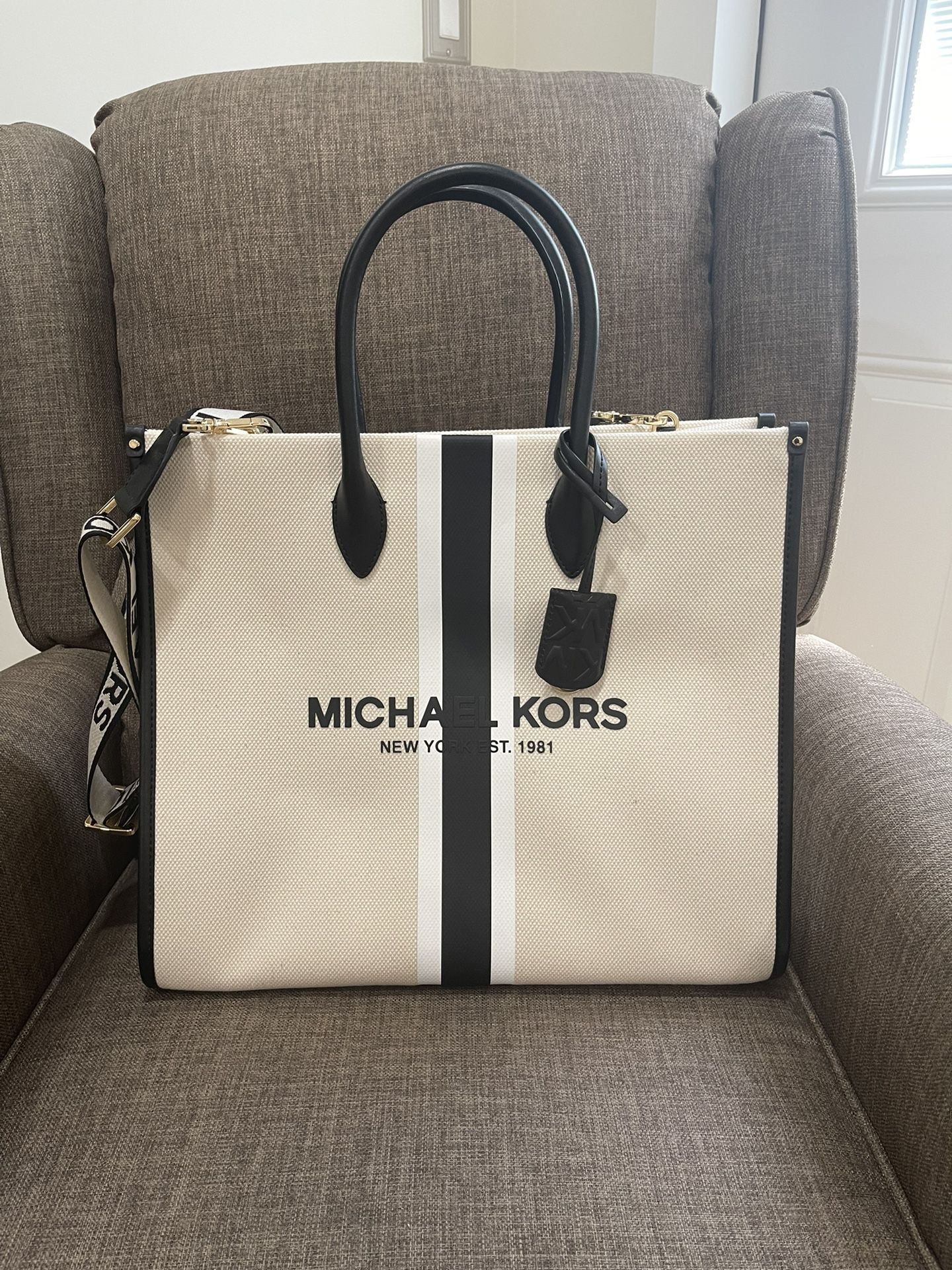 Michael Kors - Mirella Large Canvas Tote Bag