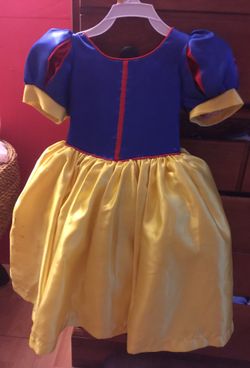Snow White dress