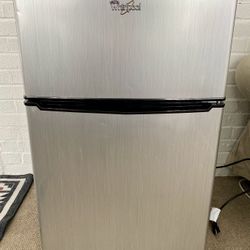 Whirlpool 3.1 cu ft Stainless Steel Mini Refrigerator