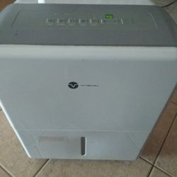 Dehumidifier 