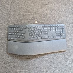 Logitech ERGO K860 Wireless Ergonomic Keyboard Tested With Dongle
