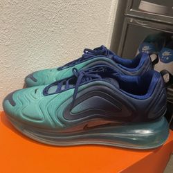 Nike AirMax 720 Size 11